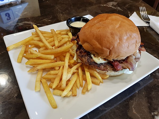 hamburger-and-fries