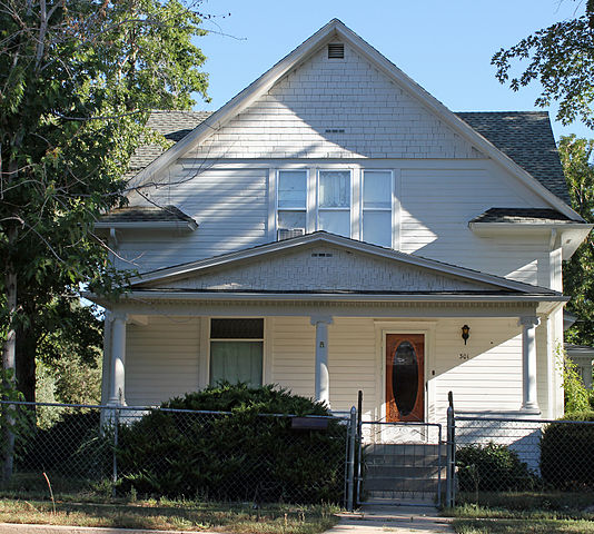 534px-Robinson_House_(Louisville,_Colorado)